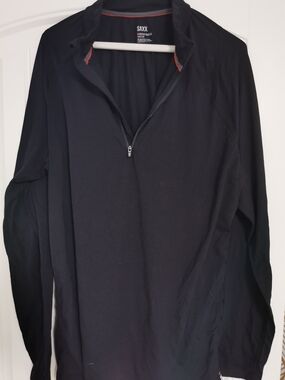 Saxx Viewfinder Half-Zip Sweater Jacket in Black with Red Trim